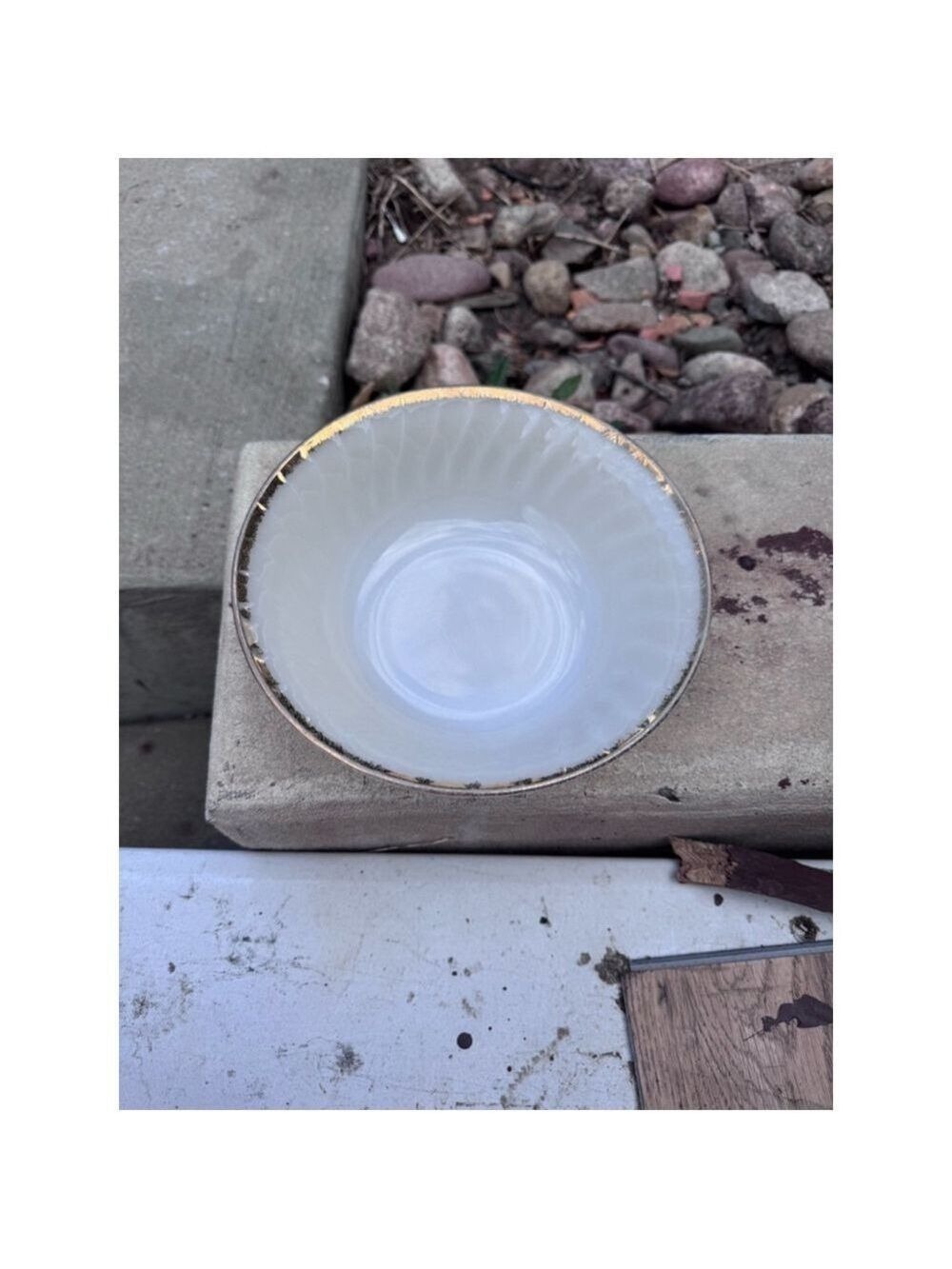 Swirl ruffled white gold rim vintage Fire King Anchor Hocking bowl vintage